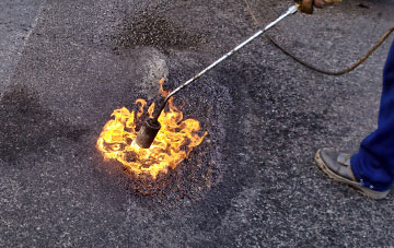 Hixon flat roofing repairs